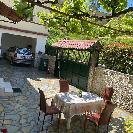 Artur'S Apartment 2 Gjirokaster Exterior photo